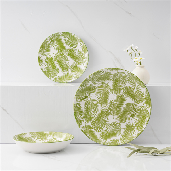Upgrade your tableware collection with a high-quality plate se
