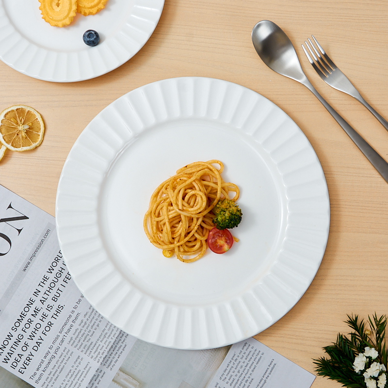 Modern White Relief Flat Plate Dish Customizable for Parties Wholesale Service for Restaurants Hotels & Families factory