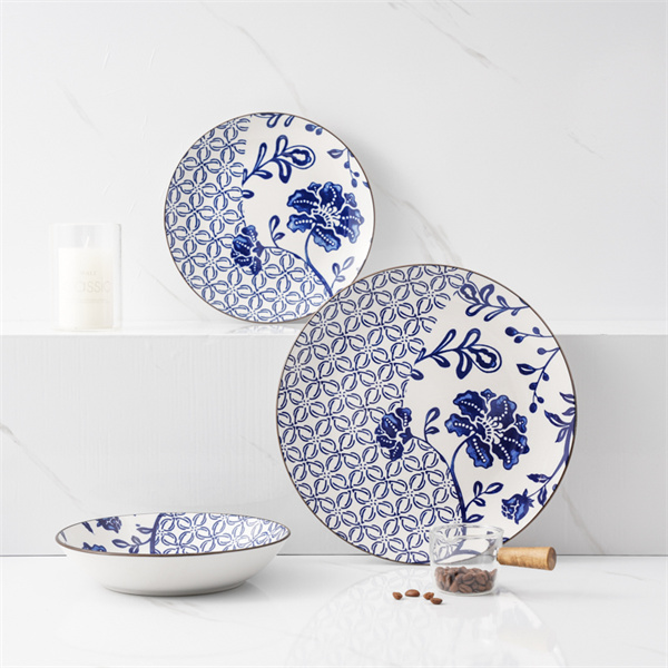 The Alluring Charm of Porcelain Dinnerware