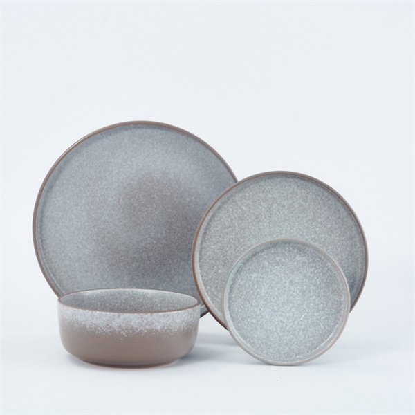 The durability and versatility of ceramic plates