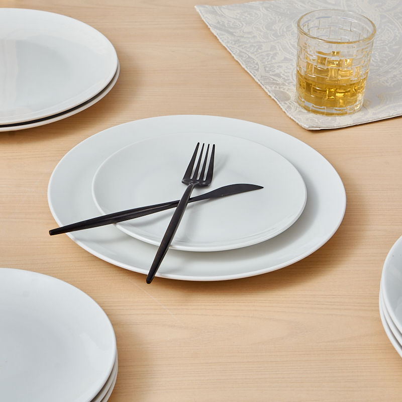 Minimalist Vintage Dinnerware Set 12-Piece White Porcelain Plates Bulk Price for Home & Restaurant manufacture