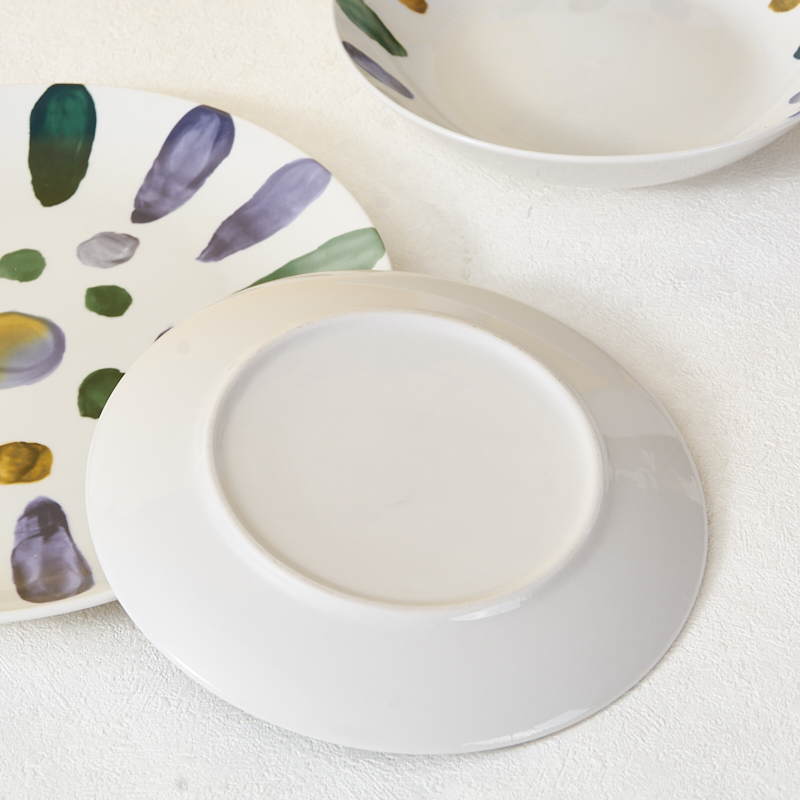 Luxury White Ceramic Dinner Set Durable Bowls and Cute Making Machine Customizable in Bulk for Restaurants factory
