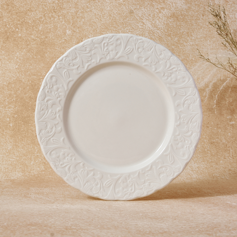 Modern Eco-Friendly Customized White Porcelain Tableware Classic Embossed Ceramic Coffee Cup Dinnerware Sets for Home Hotel factory