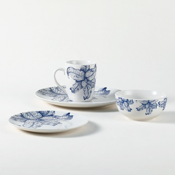 Enjoy the versatility and practicality of the best stoneware dinnerware