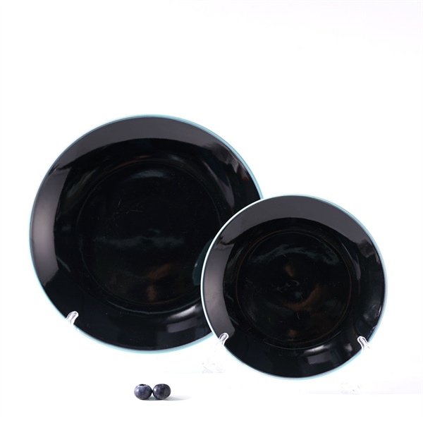 Impress your guests with an elegant dinnerware plate set for every occasion