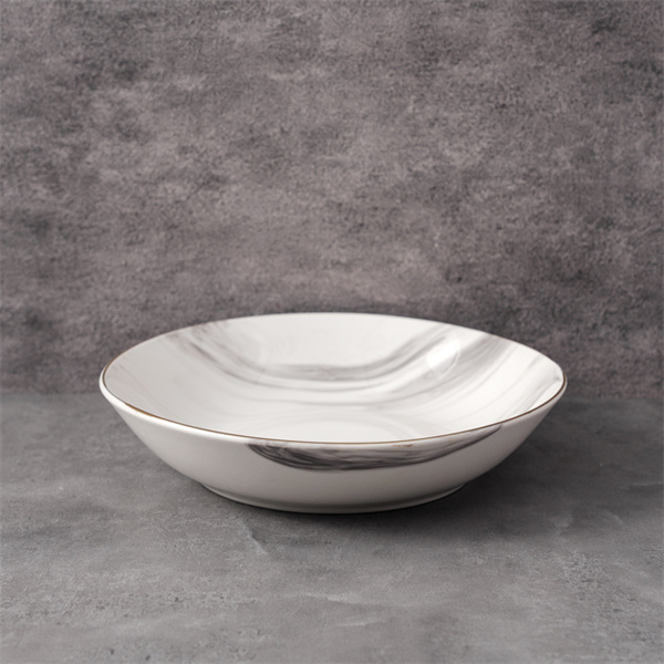 Enjoy the Perfect Pasta Presentation with Handcrafted Ceramic Plates