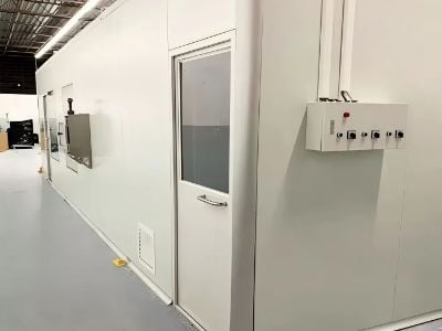 Optisk renrom: Material- og filtreringsløsninger for høypresisjonsmontering