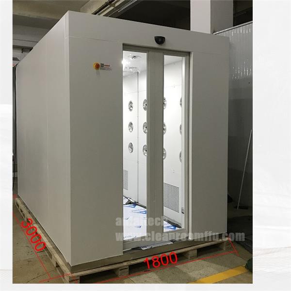 Streamlined logistics with our cargo air shower technology