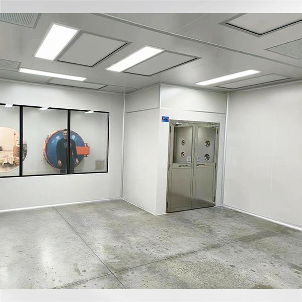The benefits of a controlled environment in a 100k clean room facility