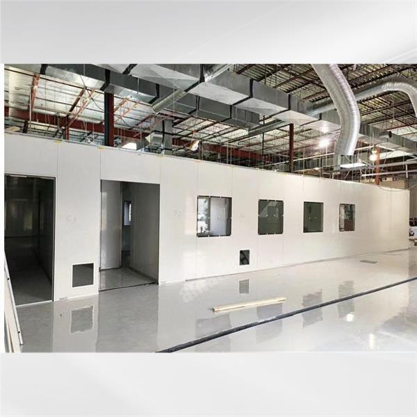 فوائد الالتزام بمعيار ISO 14644-1 الفئة 8 في مجال ضبط الجودة والسلامة.