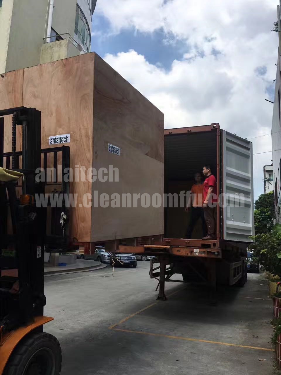Custom air Purifier air Shower with Automatic Fast Rolling Door details