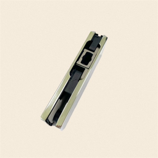 Customizable options for glass shelf support brackets