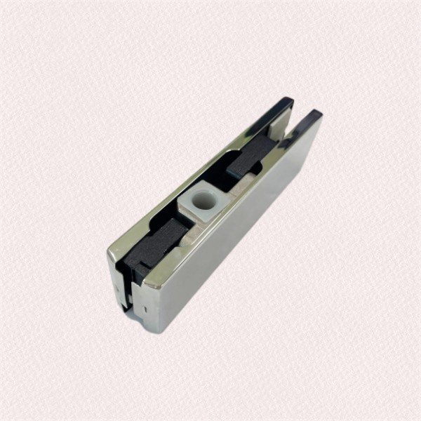 High-quality materials for reliable glass shelf support