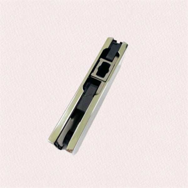 Versatile and durable corner clips for all your glass fixing needs