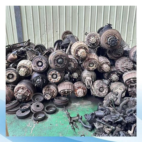 AMELYORE MOTEUR Isuzu W AVEC PÈS KI PI LAVANT REYONAB