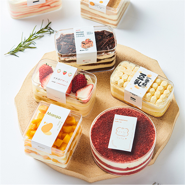 Transforming your homemade treats into professional presentations with a plastic cake box