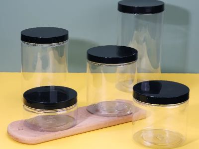 Insulated Drink Cups: Plastic Models for Hot and Cold Beverages