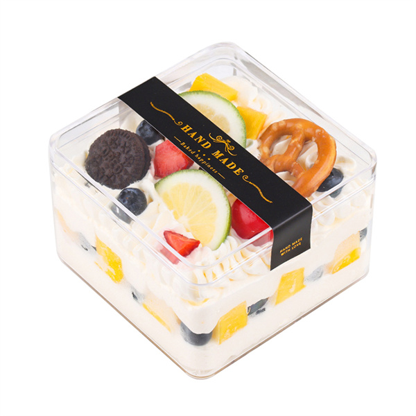 Enjoy a taste of Italy with our decadent tiramisu dessert box.