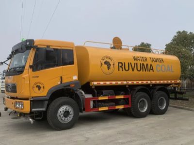The Municipal Multi-Tasker: Why a Versatile Water Tank Truck is a Smart Community Investment