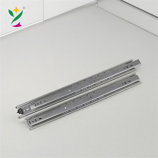 High weight capacity for storing all your kitchen essentials