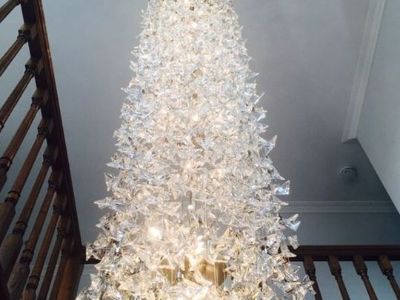 Wéi d'Uewerfläch ofgeschloss d'Längt vun der Liewensdauer vun Victorian Chandelier Frameen beaflosst