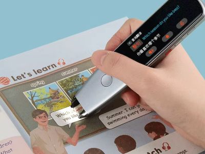 هل الاستماع إلى كتاب صوتي يعادل القراءة؟