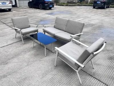 How to Select Rust-Resistant Outdoor Patio Furniture for Rainy Regions