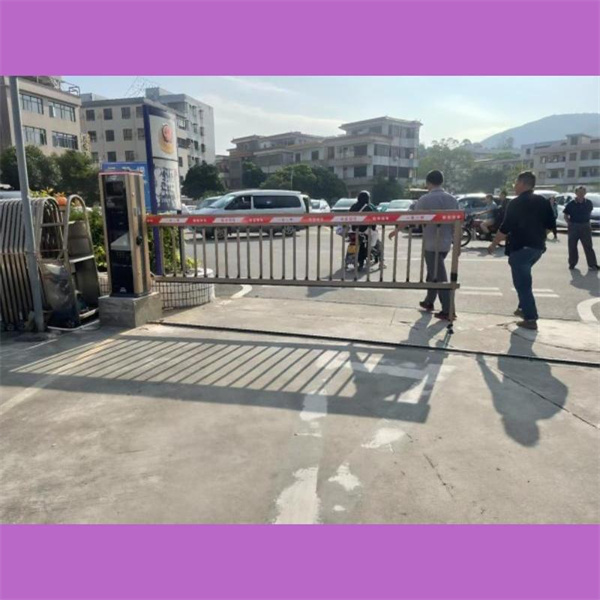 Áhrif sláðar uppsetningar á bílastæði hurðarkerfi fyrir eignir þínar