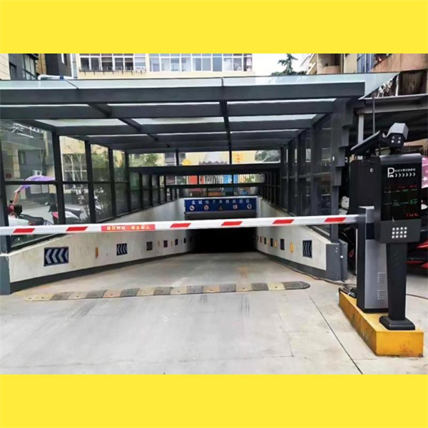 Að rekja stolna ökutæki með skiltalestrakenni