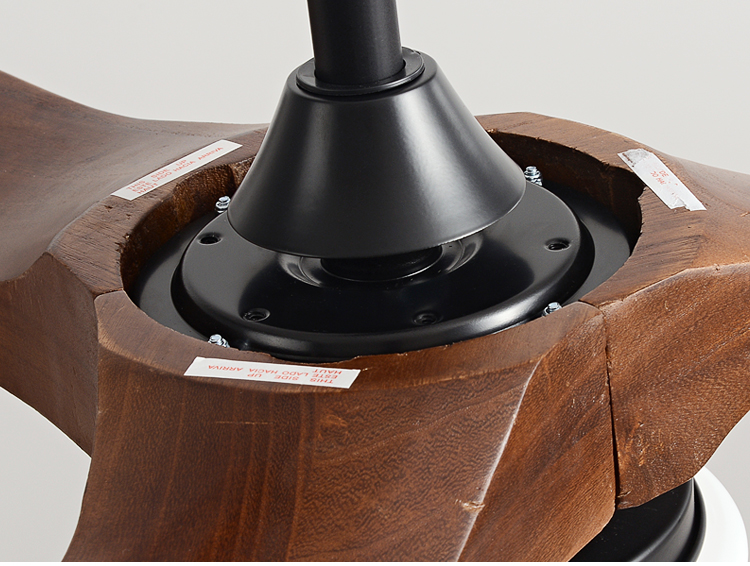 High Quality Propeller Ceiling Fan Light Minimalist Ceiling Fan with Light 3 Metal Blades Ce Rohs EMC Fan and Light in Ceiling supplier
