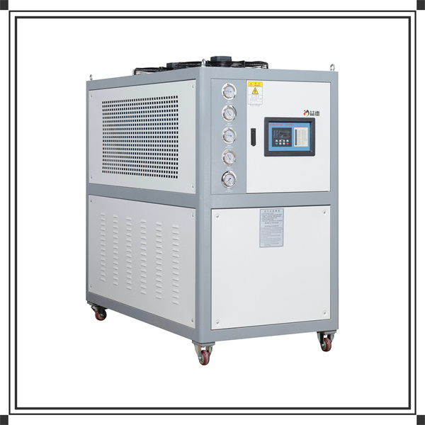 Stay Cool and Efficient with a Compact Water Chiller