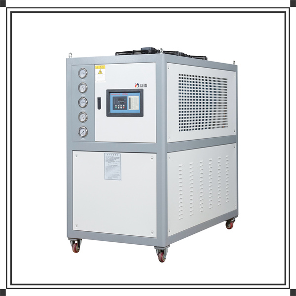 The Benefits of a Compact Water Chiller