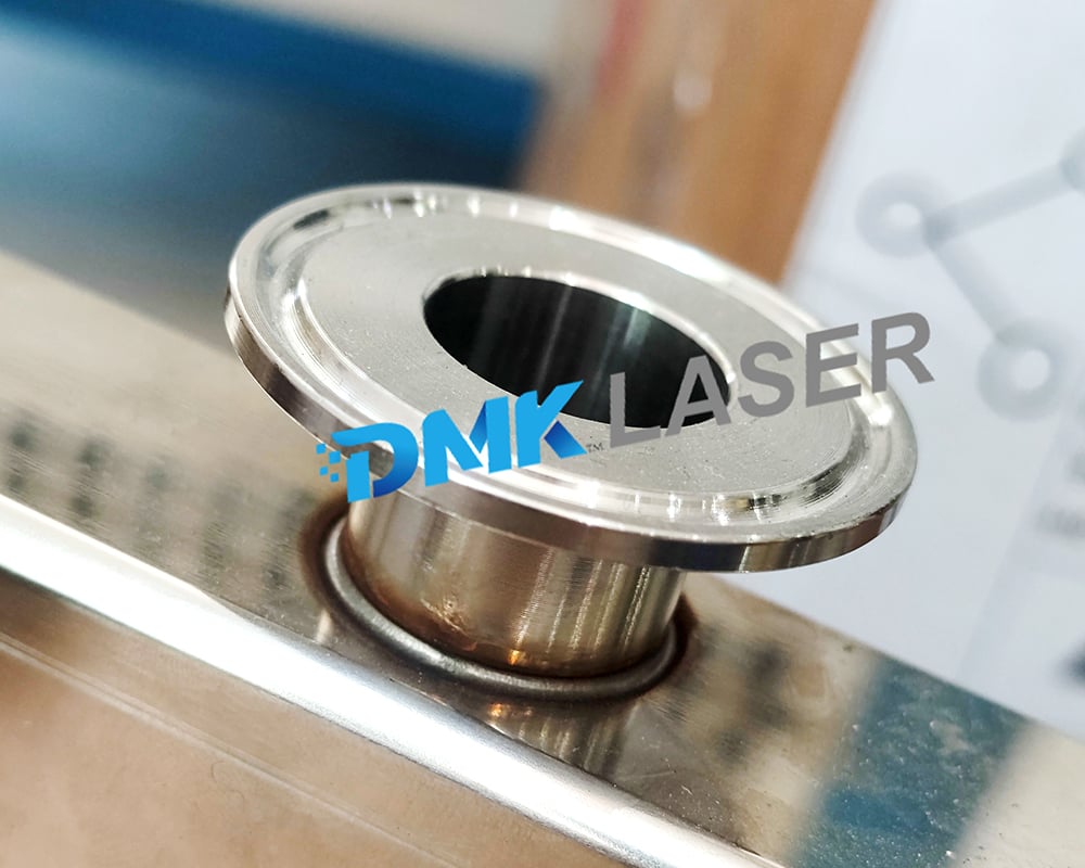 Desktop 4-6 Axis Automatic CW Fiber Laser Welding Machine supplier