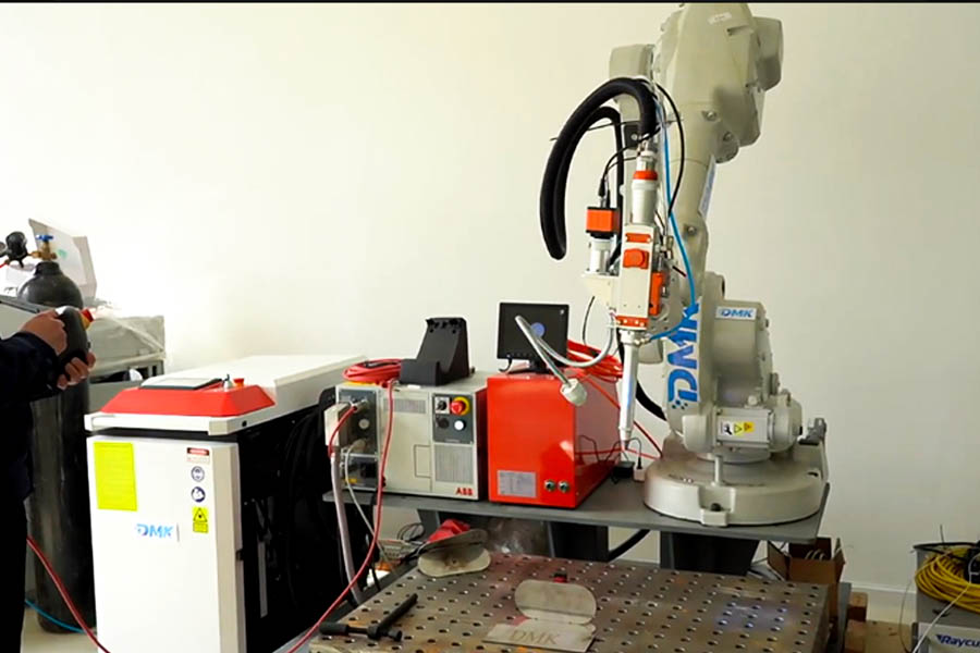 Robot Laser Spot Welders details