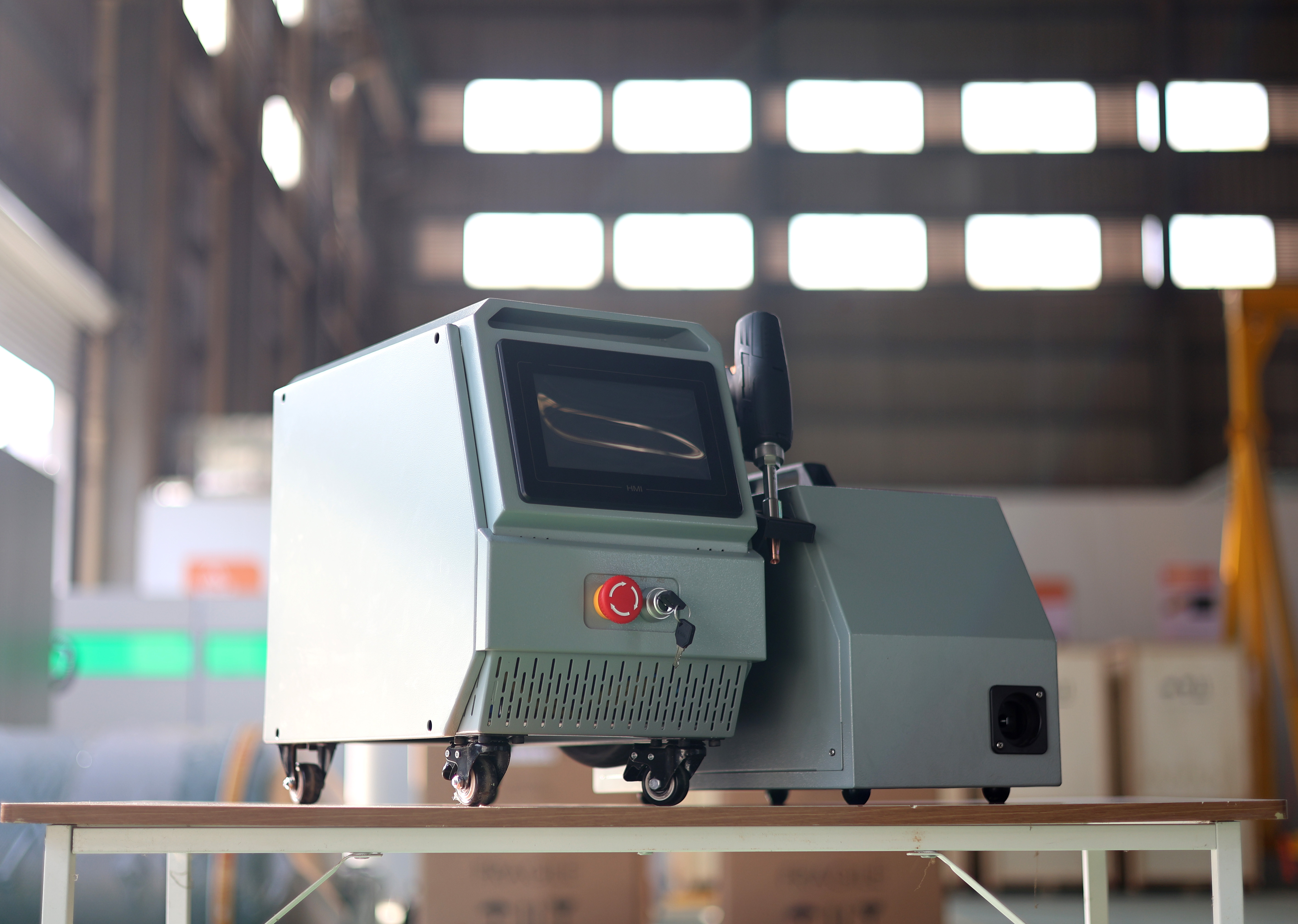 DHH-1000 Mini Handheld Laser welding Machine manufacture