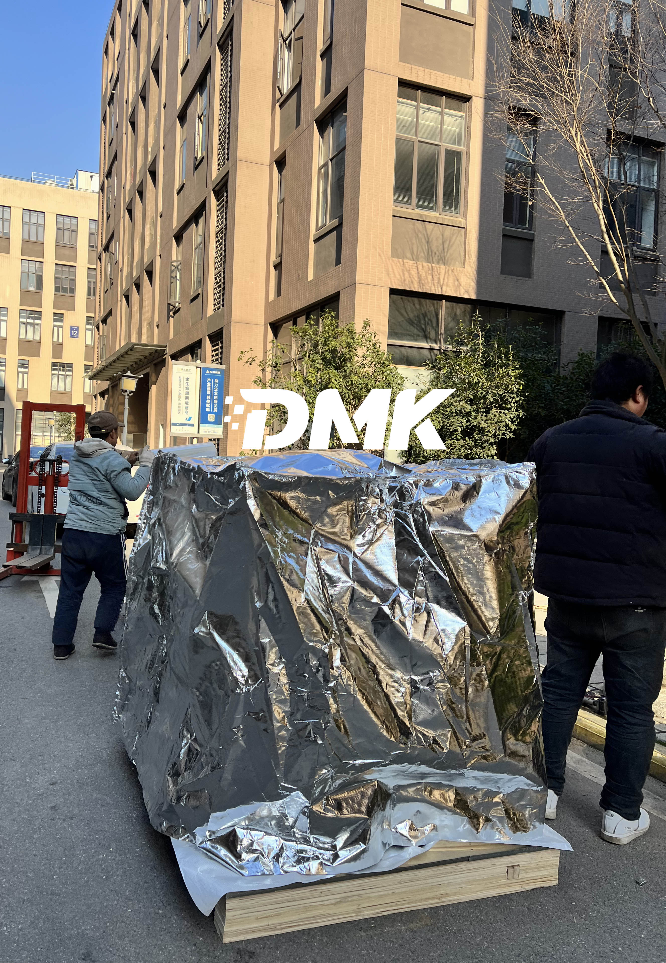 DMK Portable Handheld Fiber Laser Welding Machine details