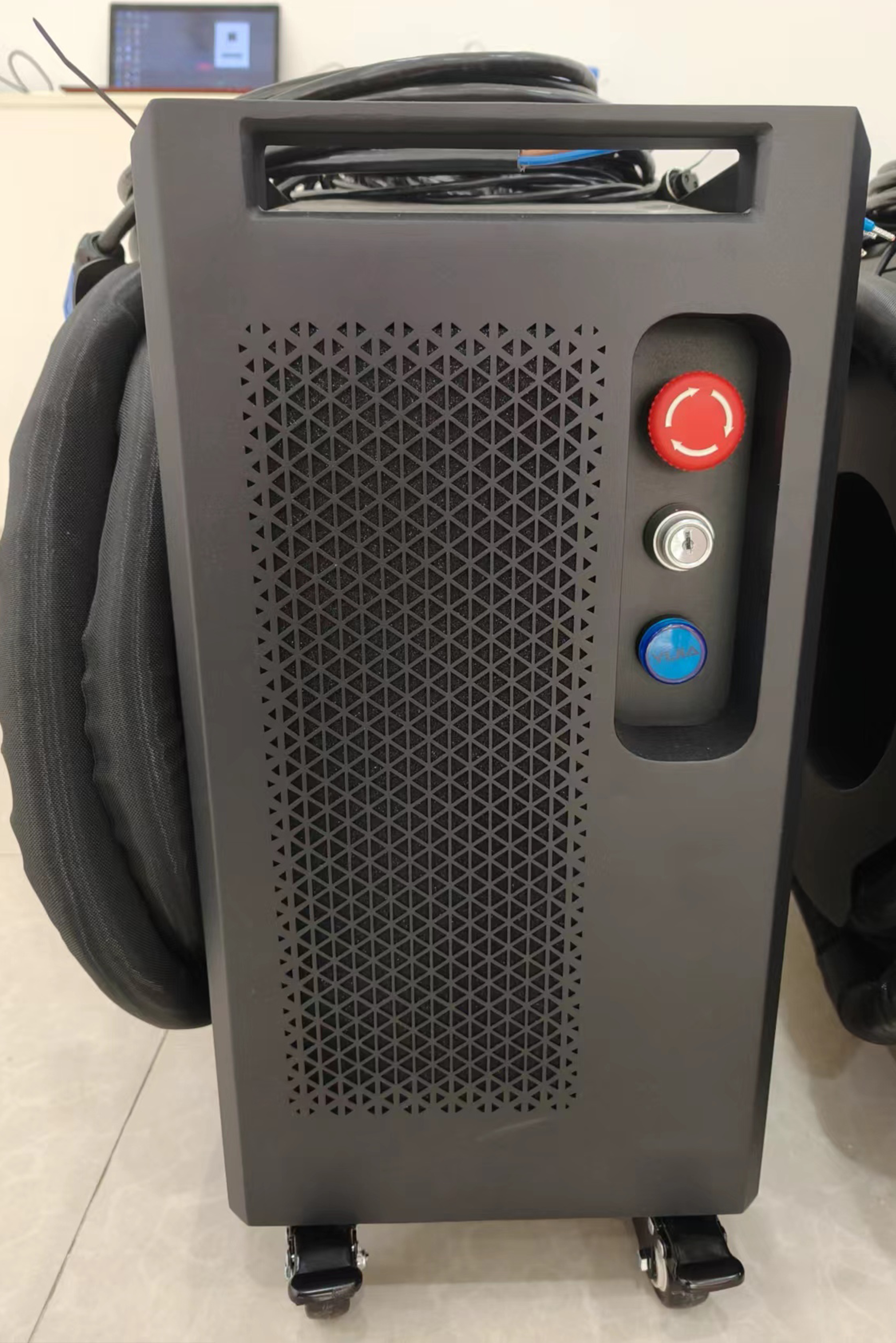 1500W Air-cooled Iron Shell Handheld Laser Welder factory