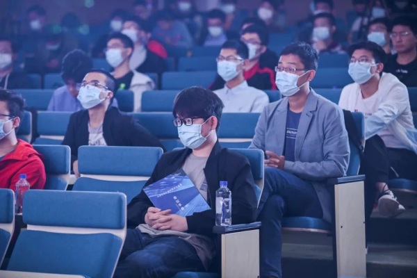 Wuhan Optics Valley Innovation And Leap, Pás Laserové Průmyslové Výroby Roste