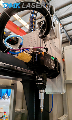 Metal Tube Raycus fiber Laser Cutting Machine 6000W supplier