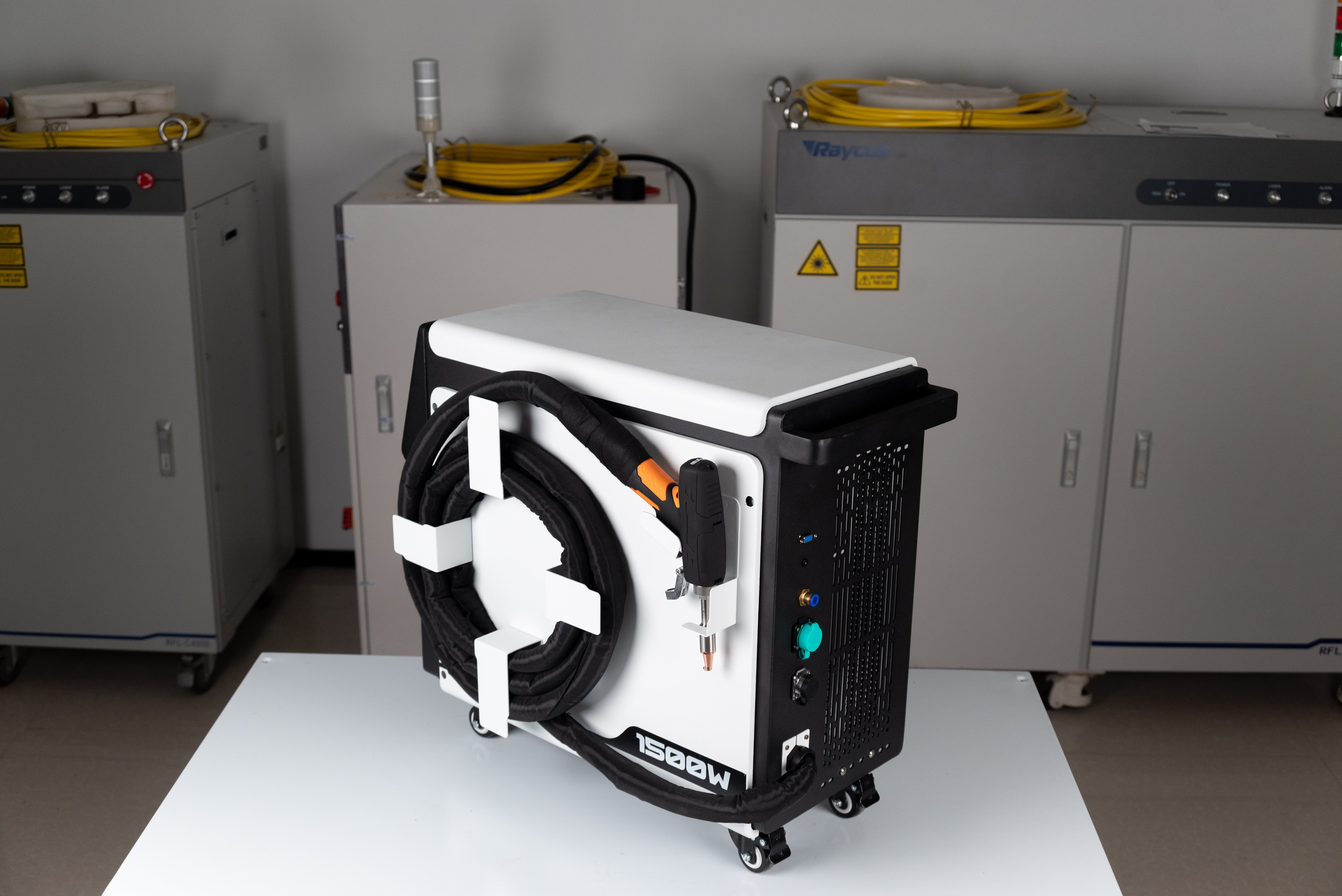 DMK 1500W Air-cooling Portable Handheld Fiber Laser Welding Machine details
