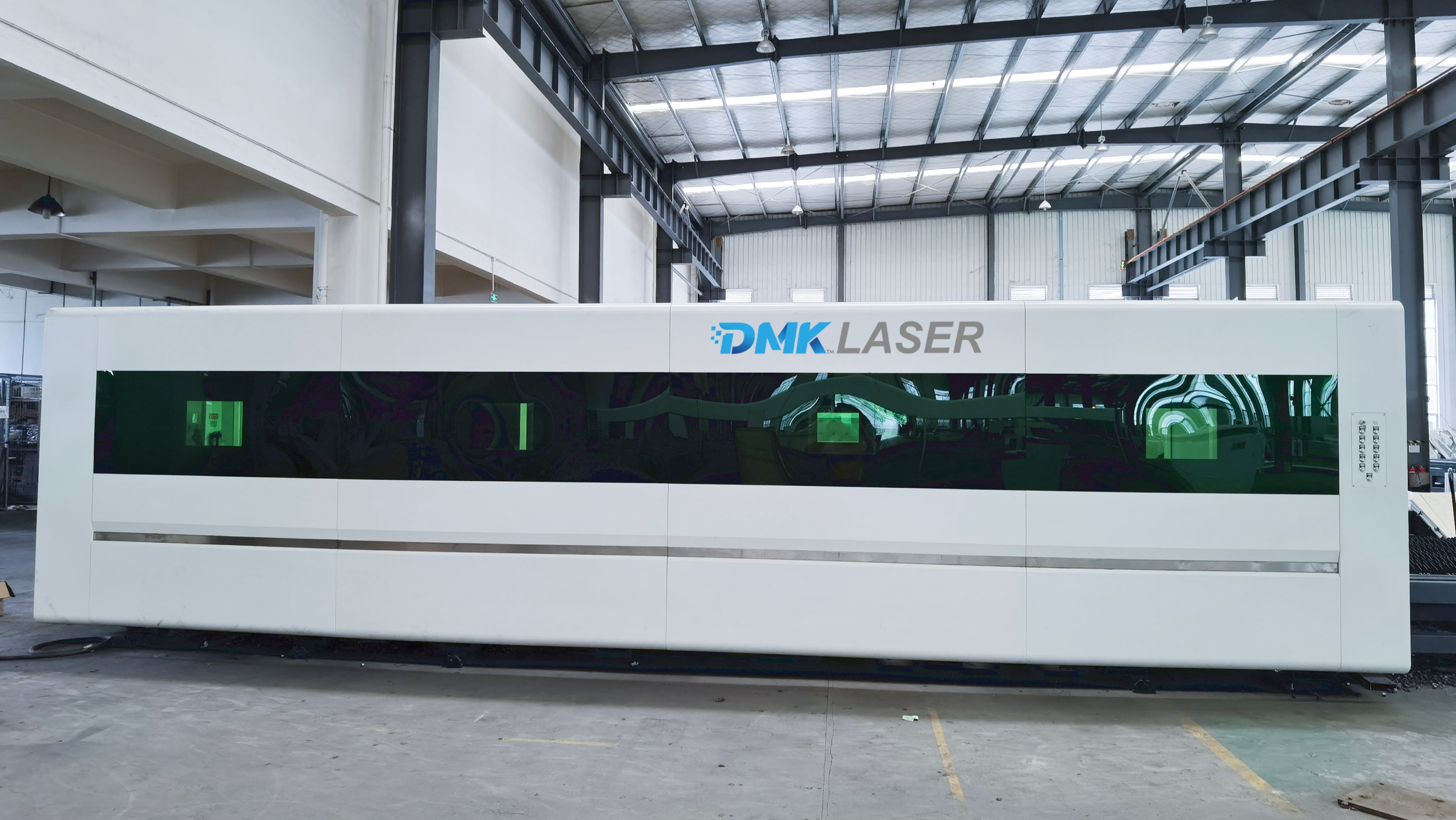 6000W Dual Table Enclosure Type Sheet Laser Cutting Machine factory