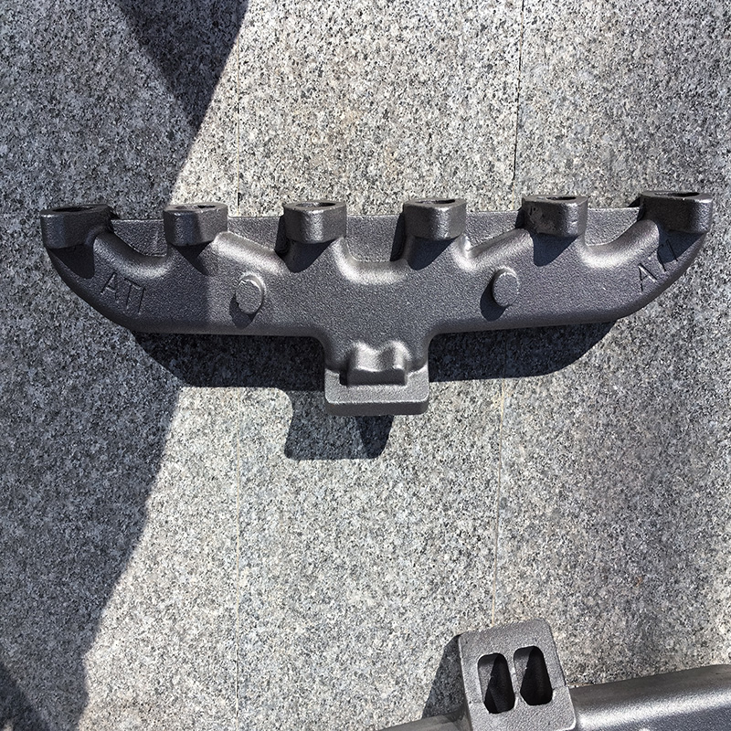 LR004489 Exhaust Manifold Assembly details