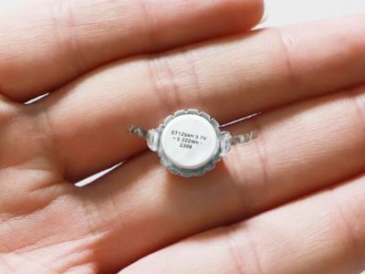 Features That Make a High-Performance Earbud Battery
