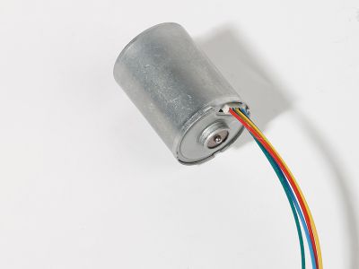 Tuirseach as vacuaimí chluichí? Tugann mótaranna BLDC an-ghiobhach réiteach fíorúil