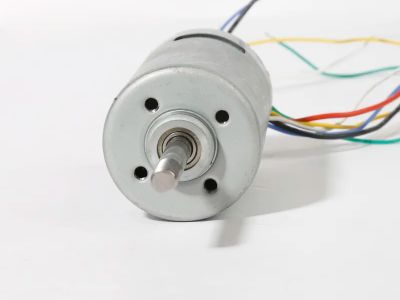 Cé aithníonn nuair a chuireann tú gluaisteán gear 42mm i dtír a theorainn teochta?