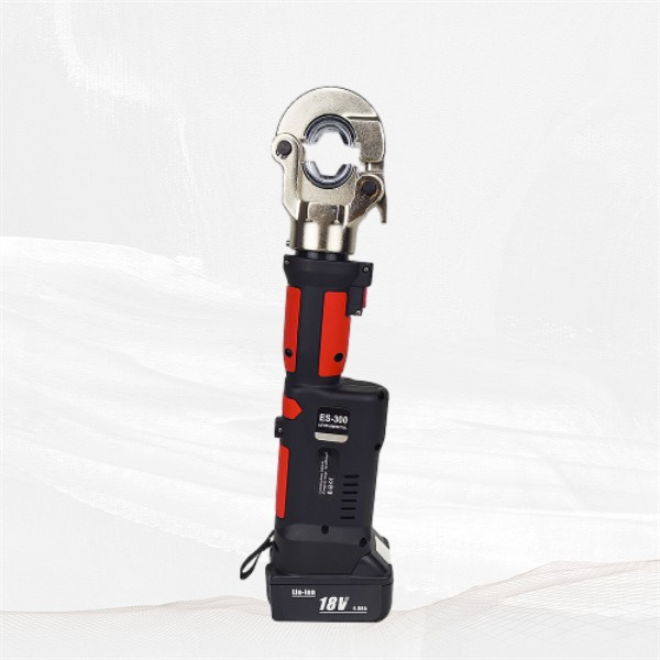 Avoid corrosion and build-up with the right battery terminal maintenance tools