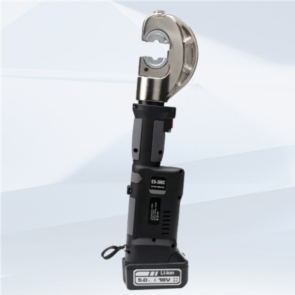 Achieve professional results with precise crimps every time