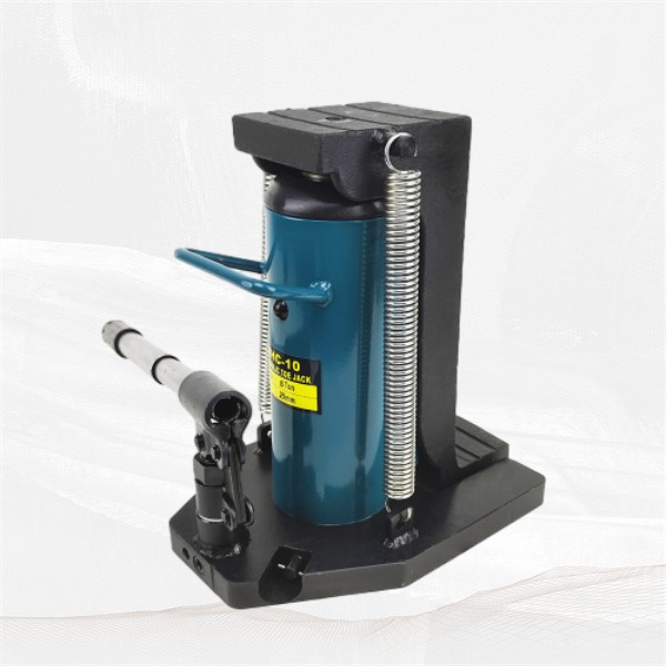 Experience the ease and efficiency of the 5 ton hydraulic toe jack