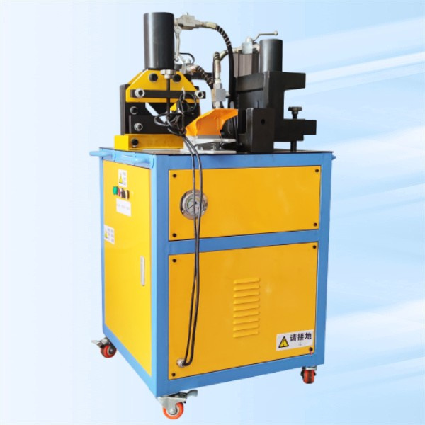 The Cutting-Edge Features of Modern Busbar Bending and Punching Machines