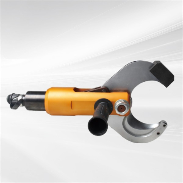 Why Hydraulic Shearing Machines are Essential in Metal Fabrication